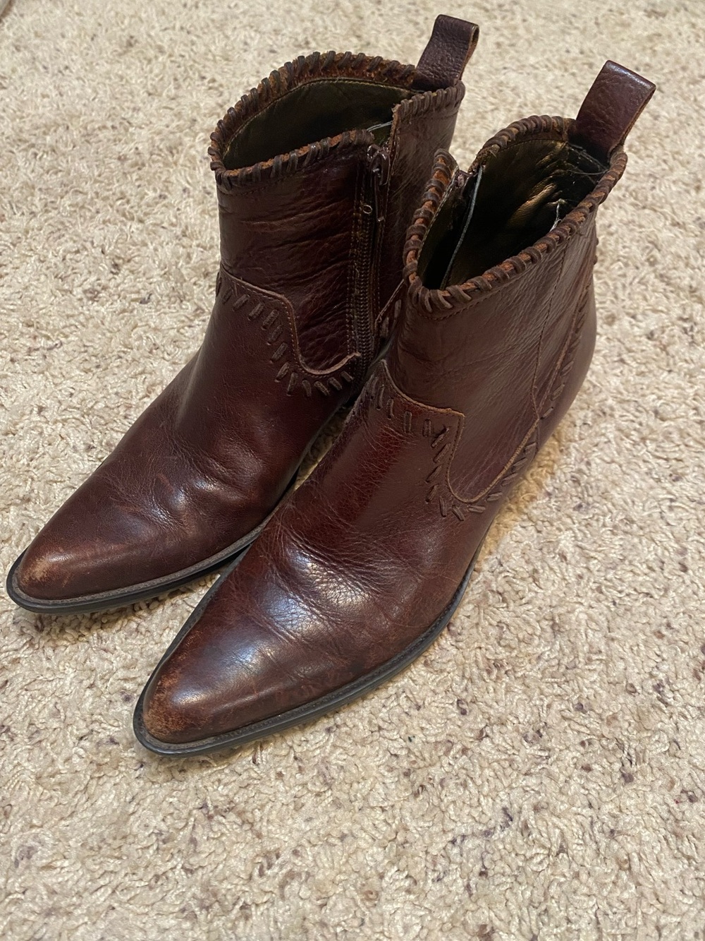 VTG Gianni Bini brown leather cowboy boot ankle boots  size 6 EUC